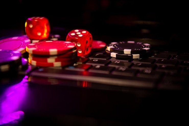kubutogel Dealer Asli, Meja Sebenar, Anda di Rumah